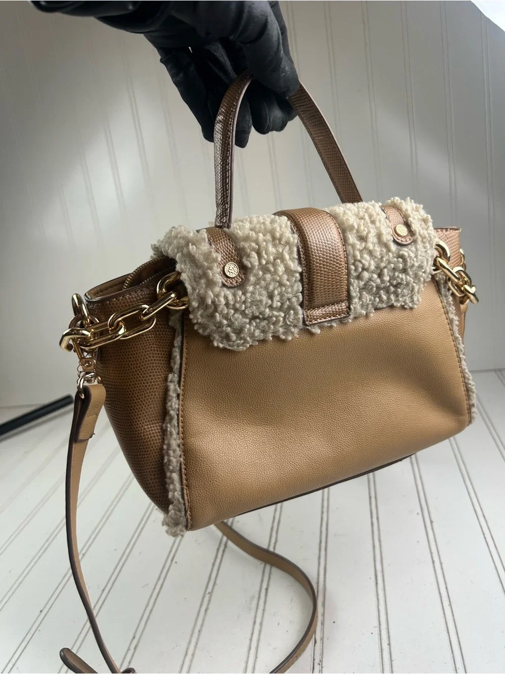 Anne Klein Vintage Y2K Mixed Media Sherpa Crossbody Satchel Brown Pearl Accent - Picture 8 of 15